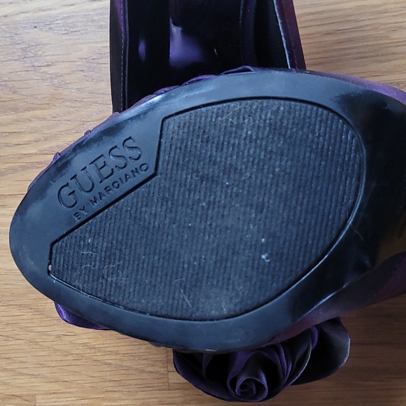 Guess Slingback Heels - Picture 3 of 3